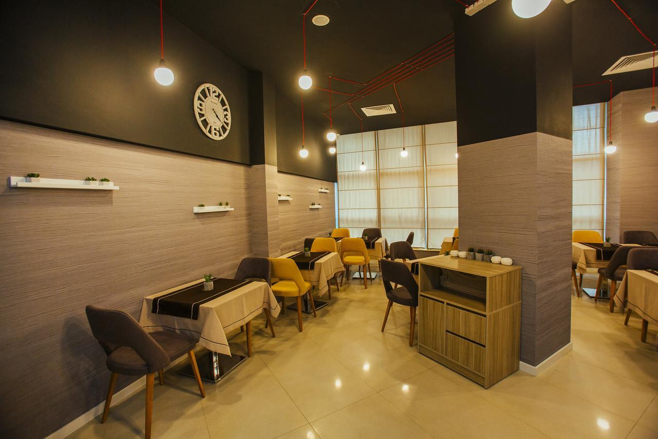 Hotel West Batumi Exterior photo