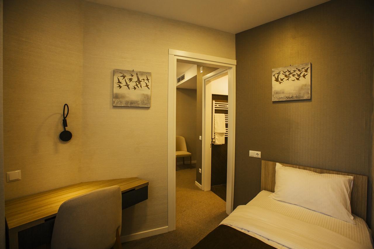 Hotel West Batumi Exterior photo
