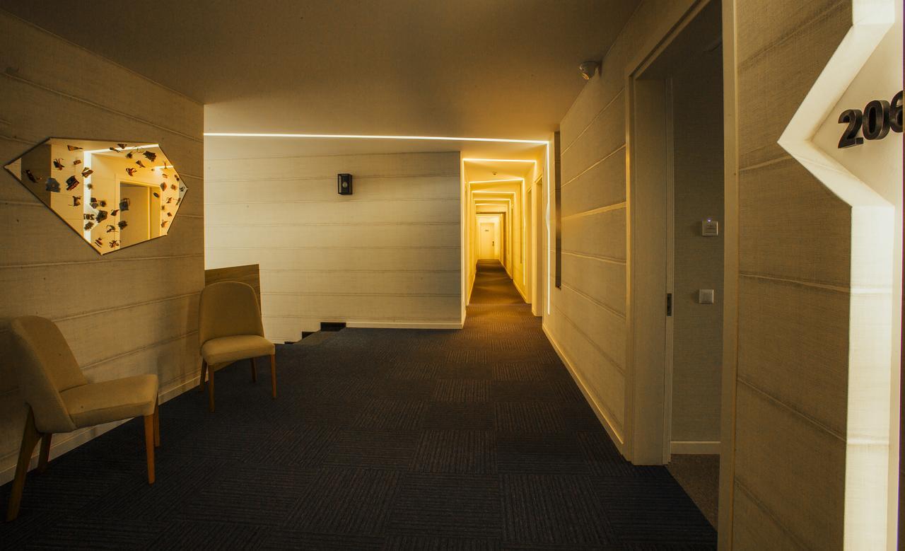 Hotel West Batumi Exterior photo