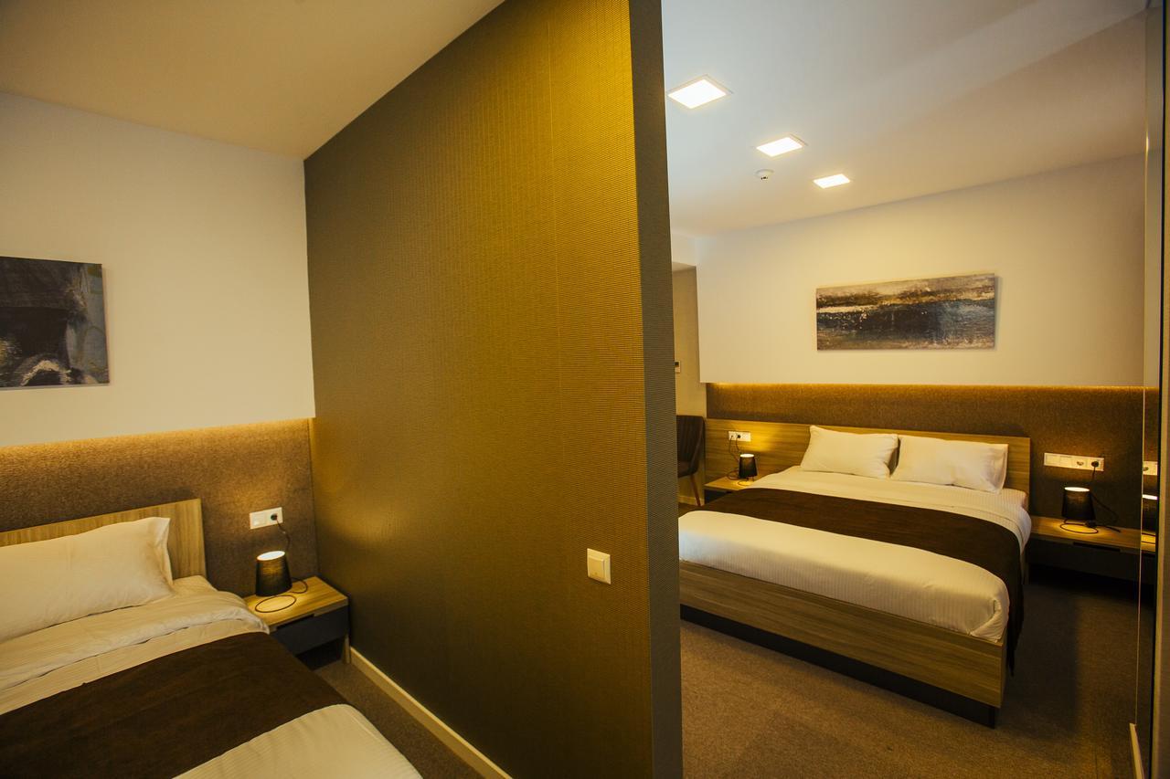 Hotel West Batumi Exterior photo
