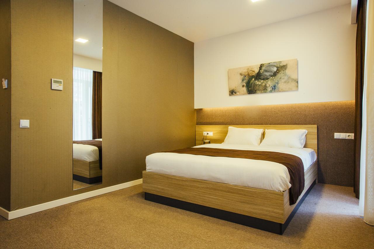 Hotel West Batumi Exterior photo