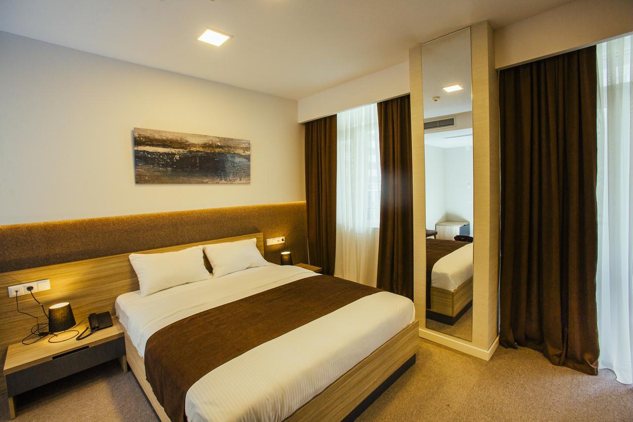 Hotel West Batumi Exterior photo